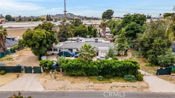 11465 Gladstone Way, Sylmar (los Angeles), CA 91342