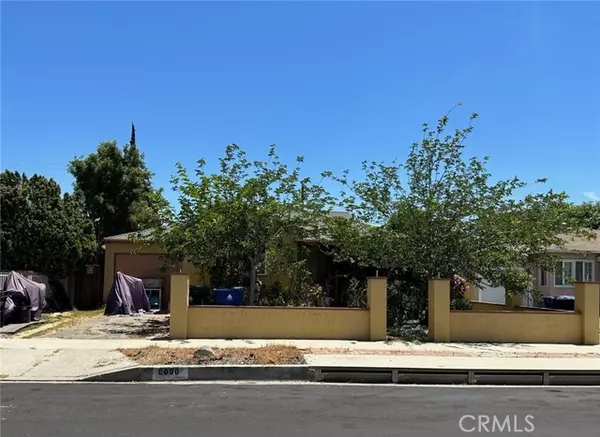 8000 Burnet Avenue, Panorama City (los Angeles), CA 91402