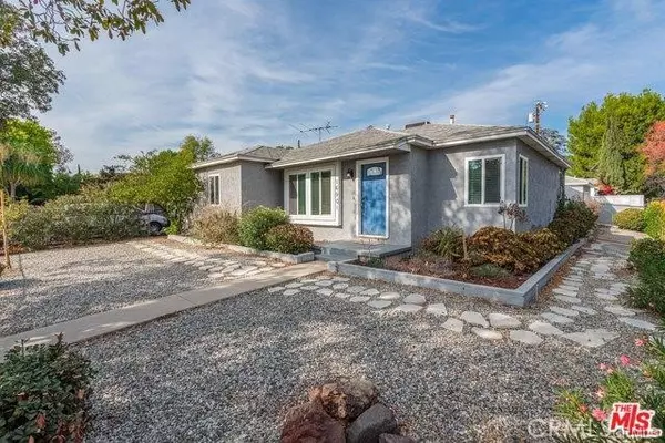 16901 Hartland Street, Van Nuys (los Angeles), CA 91406