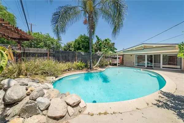 10987 Arbuckle Avenue, San Fernando, CA 91345