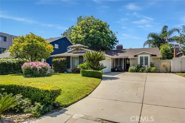 12128 Huston Street, Valley Village, CA 91607