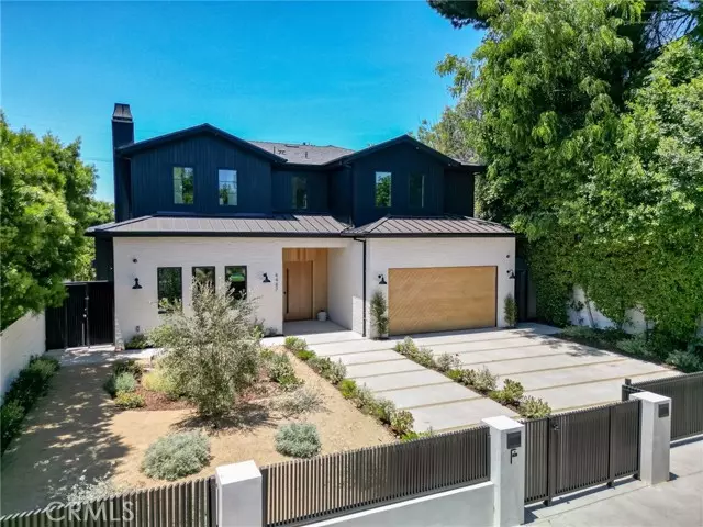 Studio City (los Angeles), CA 91602,4467 Camellia Avenue