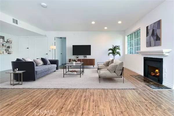 4249 Longridge Avenue #109, Studio City (los Angeles), CA 91604