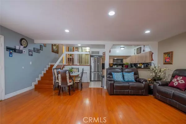 7924 Woodman Avenue #62, Panorama City (los Angeles), CA 91402