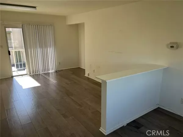 Canyon Country (santa Clarita), CA 91351,18335 Sierra