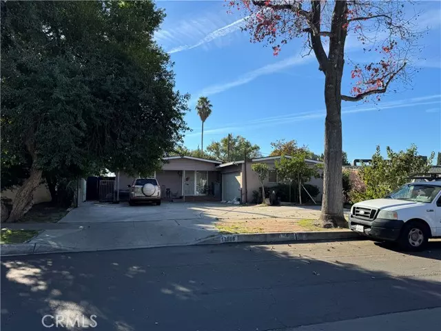 Panorama City (los Angeles), CA 91402,13960 Boxwood Place