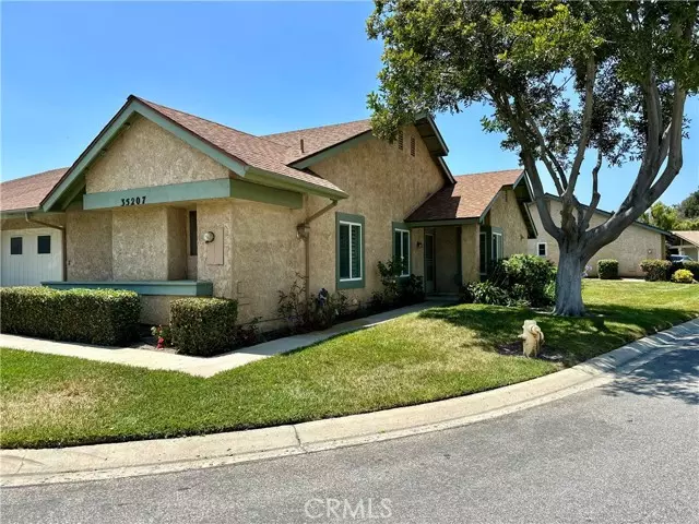 35207 Village 35, Camarillo, CA 93012