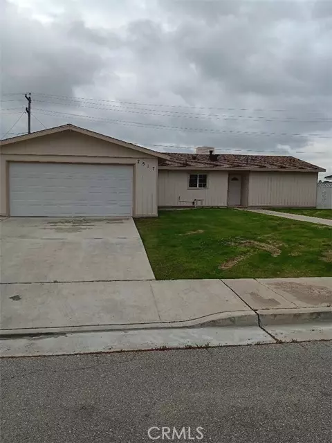 2517 Silver Drive, Bakersfield, CA 93306