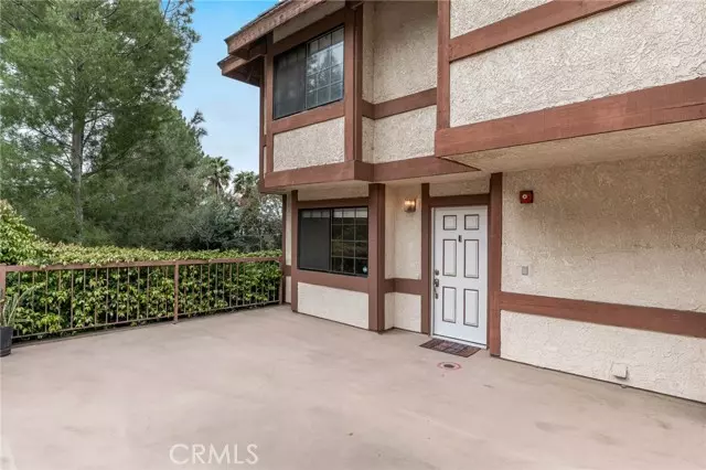 Sun Valley (los Angeles), CA 91352,9325 Sunland Park Drive #27