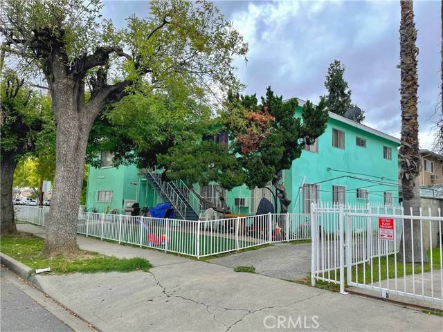 14902 Sylvan Street, Van Nuys (los Angeles), CA 91411