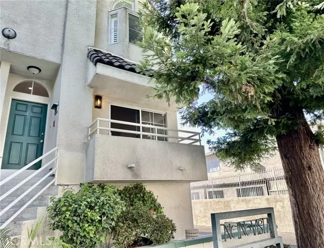 Encino (los Angeles), CA 91316,5145 Yarmouth Avenue #15