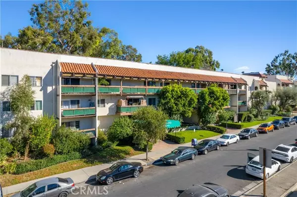 5460 White Oak Avenue #G106, Encino (los Angeles), CA 91316