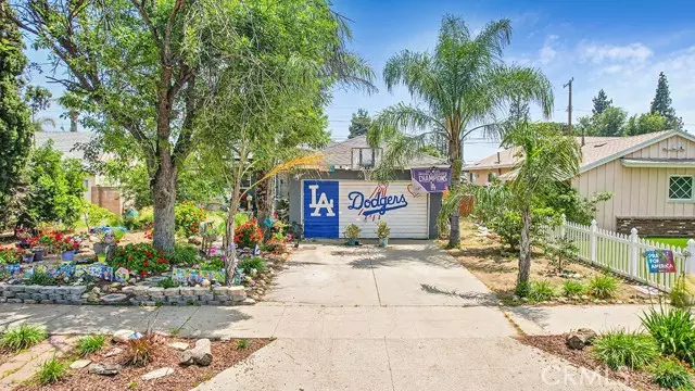 Granada Hills (los Angeles), CA 91344,15842 Lahey Street