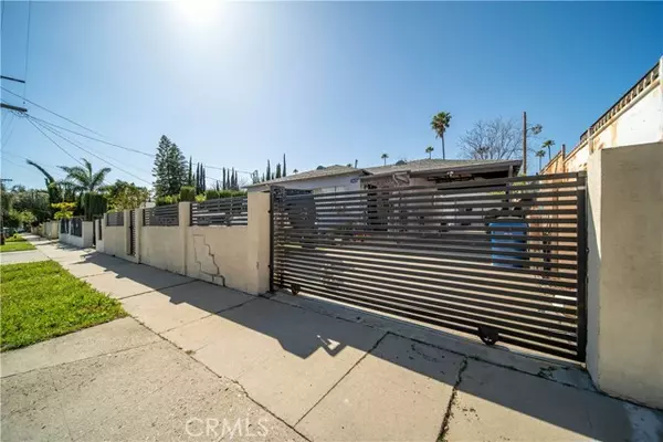 15625 La Mesa Street, Sylmar (los Angeles), CA 91342