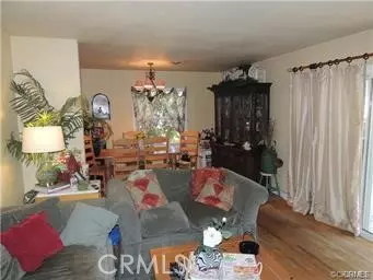 Winnetka (los Angeles), CA 91306,8856 Fullbright Avenue