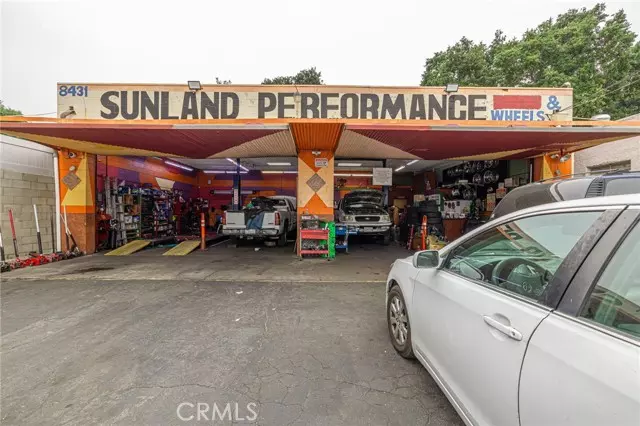 Sunland (los Angeles), CA 91040,8431 Foothill Boulevard