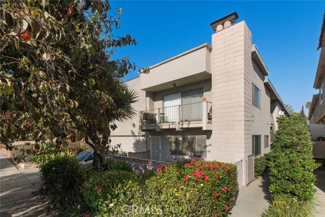 1331 Berkeley Street #2, Santa Monica, CA 90404