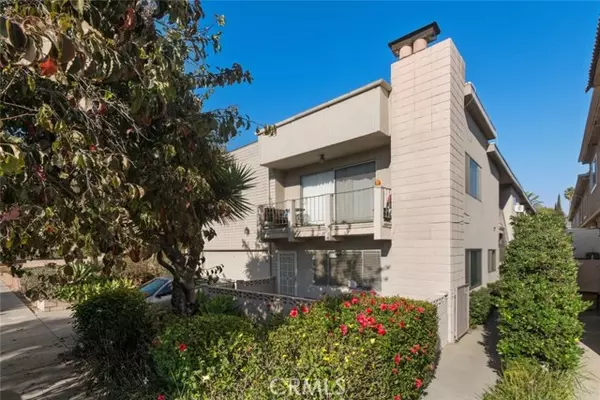 1331 Berkeley Street #2, Santa Monica, CA 90404