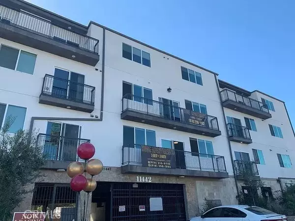 11442 Victory Boulevard #305, North Hollywood (los Angeles), CA 91606