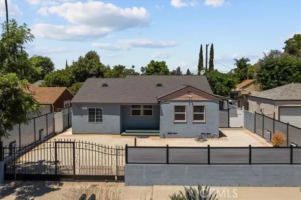 8017 Noble Avenue, Panorama City (los Angeles), CA 91402