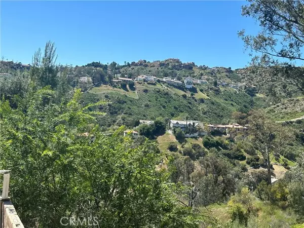 Bell Canyon, CA 91307,73 Dapplegray Road