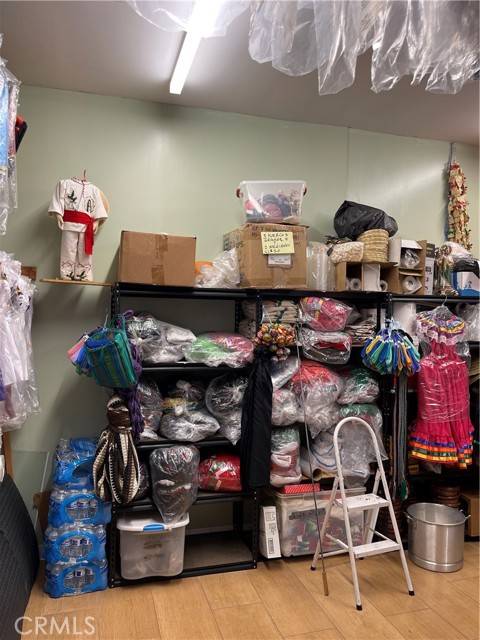 Pacoima (los Angeles), CA 91331,Address not disclosed