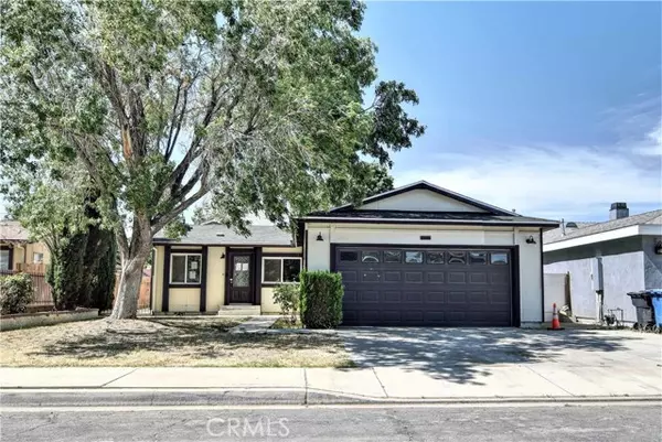 2341 Rosewood Avenue, Lancaster, CA 93535