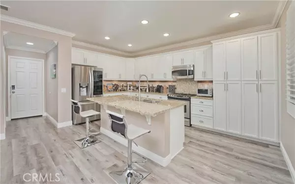 Valencia (santa Clarita), CA 91354,28844 Silversmith Drive