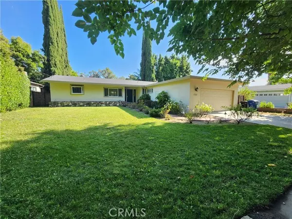 12621 Hesby Street, Valley Village, CA 91607