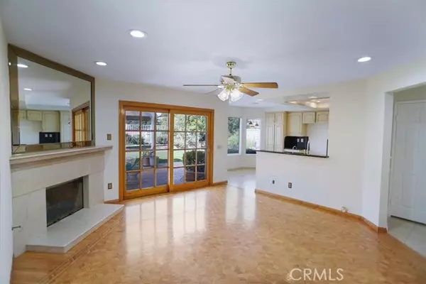 Saugus (santa Clarita), CA 91390,28913 Shadow Valley Ln