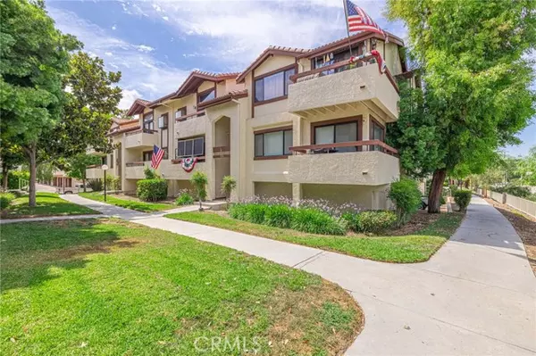 Canyon Country (santa Clarita), CA 91387,18186 Sundowner Way #1038