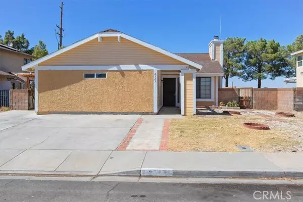 2523 Emerald Lane, Lancaster, CA 93535