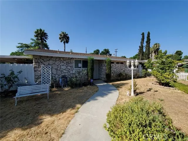 San Fernando, CA 91345,15520 Donmetz Street