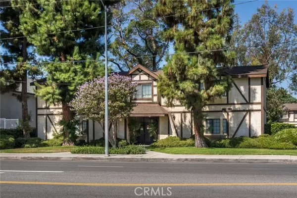 7125 Shoup Avenue #205, West Hills (los Angeles), CA 91307