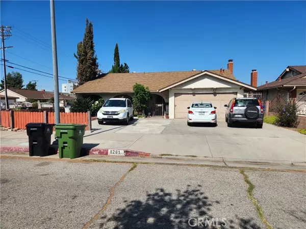 8201 Greenbush Ave., Panorama City (los Angeles), CA 91402