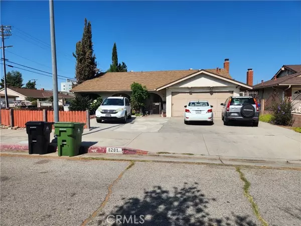 8201 Greenbush Ave., Panorama City (los Angeles), CA 91402