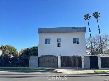 8458 Canby Avenue, Northridge (los Angeles), CA 91325