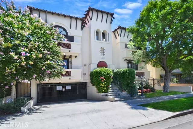 4360 Ventura Canyon Avenue #12, Sherman Oaks, CA 91423