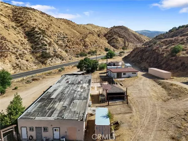 Agua Dulce, CA 91390,13684 Sierra