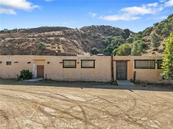 Agua Dulce, CA 91390,13684 Sierra