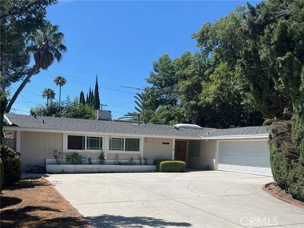 20872 Collins Street, Woodland Hills (los Angeles), CA 91367