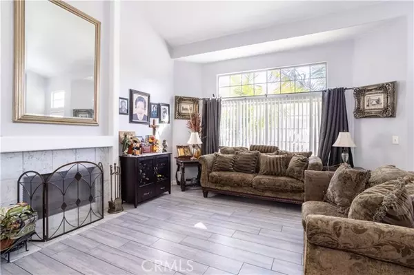 Sylmar (los Angeles), CA 91342,11965 Terra Bella Street #8