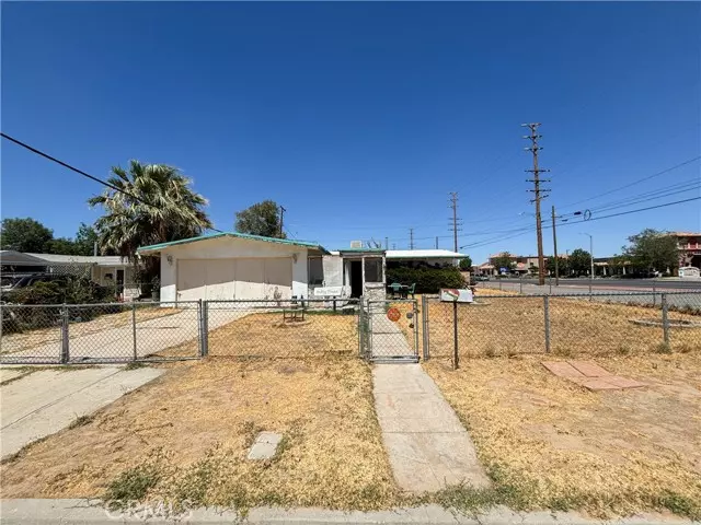 Lancaster, CA 93534,1003 W Avenue J6