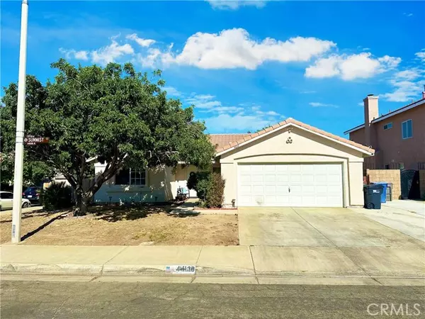 44138 Sunmist Court, Lancaster, CA 93535