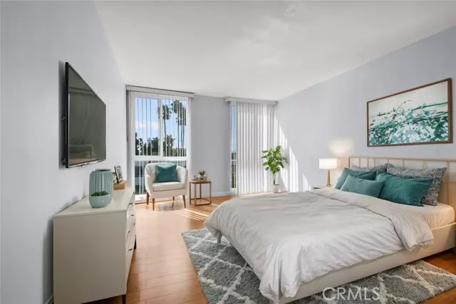 Encino (los Angeles), CA 91316,5454 Zelzah Avenue #317