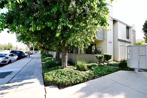 North Hills (los Angeles), CA 91343,9601 Sepulveda Boulevard #9