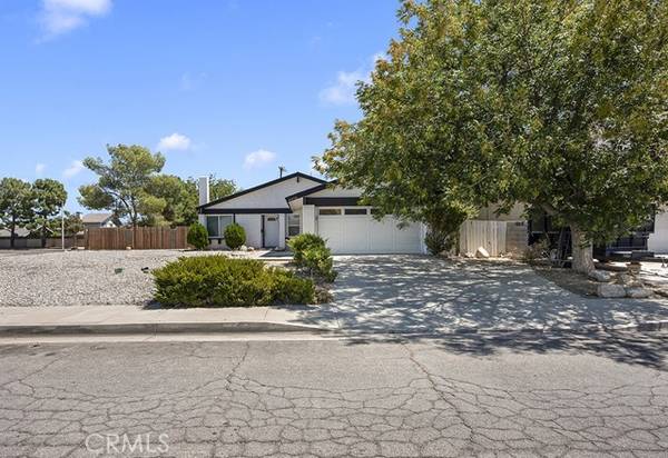 44556 Fenhold Street, Lancaster, CA 93535