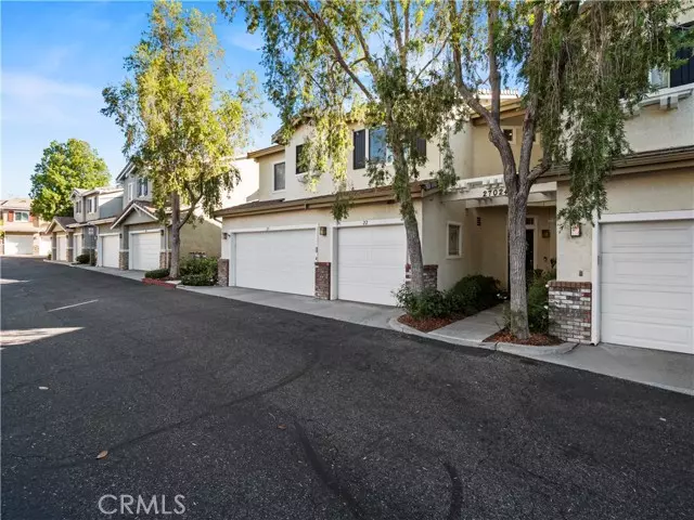 Valencia (santa Clarita), CA 91354,27024 Wolf Creek Trail #22