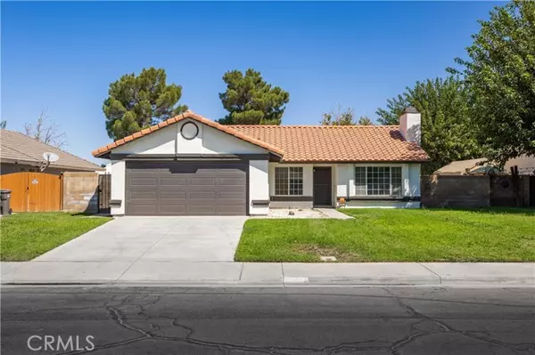 2841 La Vida Drive, Lancaster, CA 93535