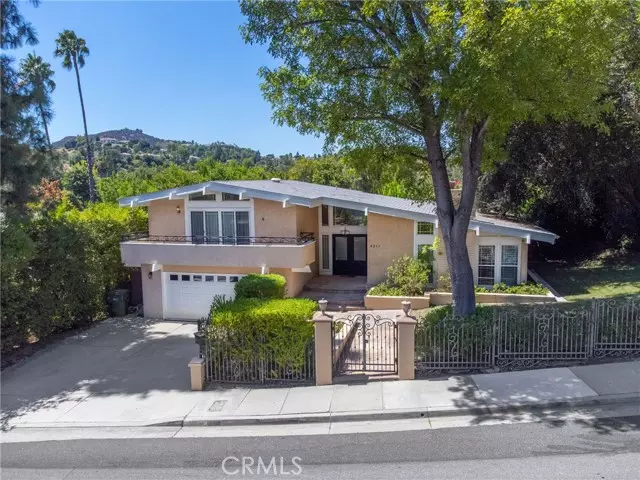 Calabasas, CA 91302,4211 Meadow Lark Drive